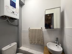 Photo 6- click for photo gallery